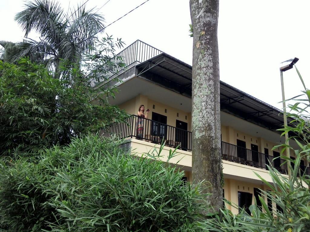 Hotel Cemerlang Baturraden Cameră foto
