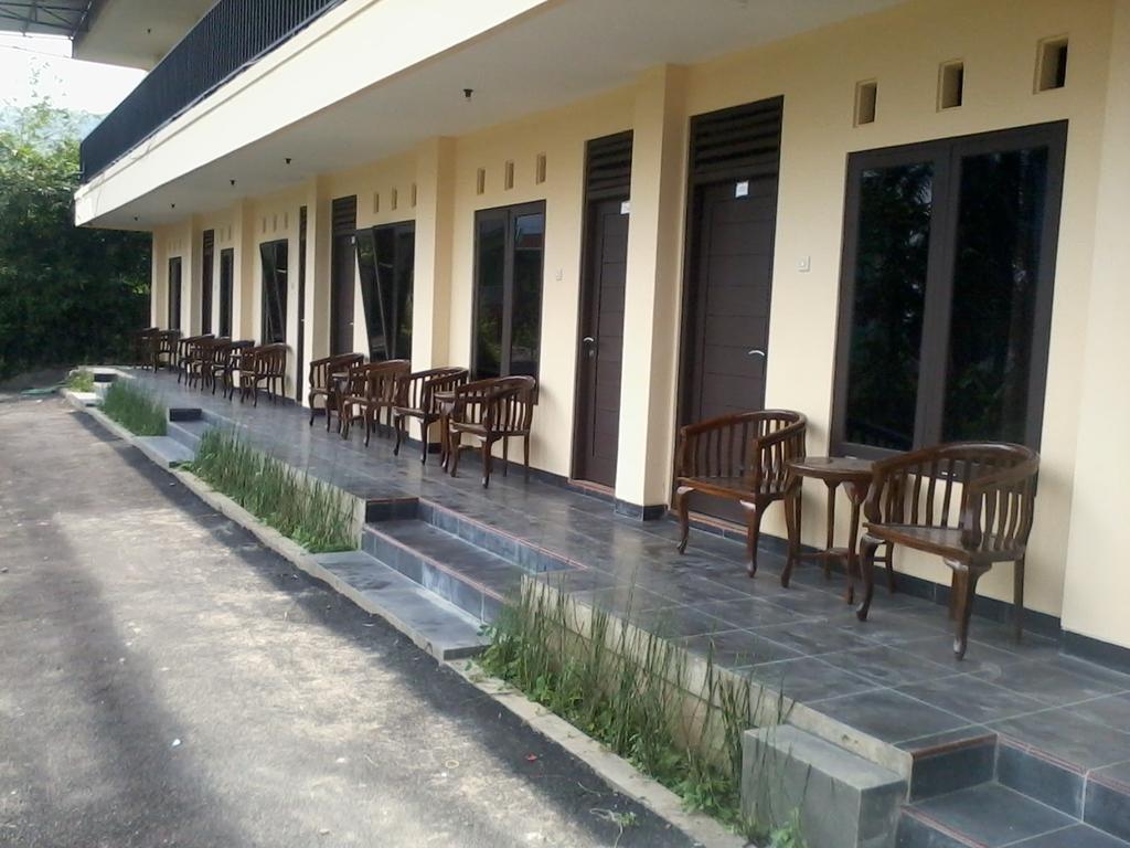 Hotel Cemerlang Baturraden Cameră foto